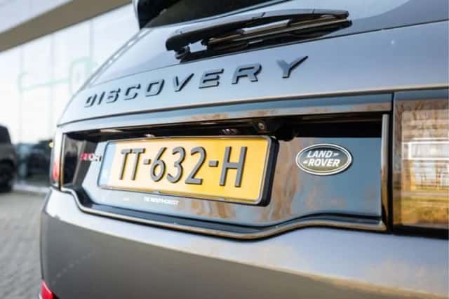 Land Rover Discovery Sport (2018) thumbnail 28