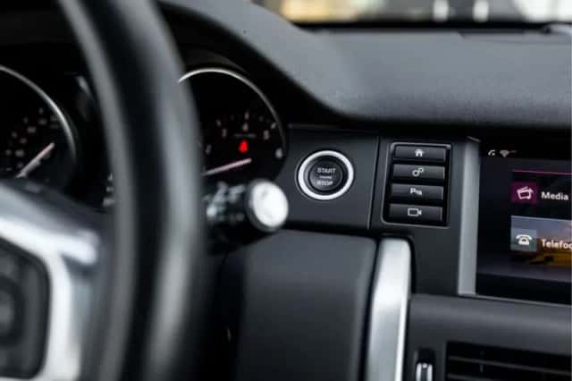 Land Rover Discovery Sport (2018) thumbnail 35