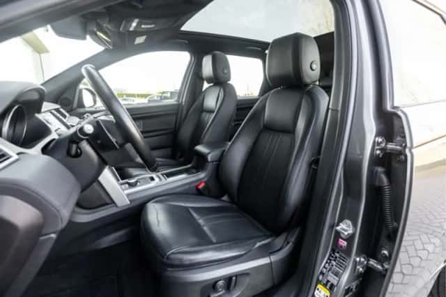 Land Rover Discovery Sport (2018) thumbnail 9