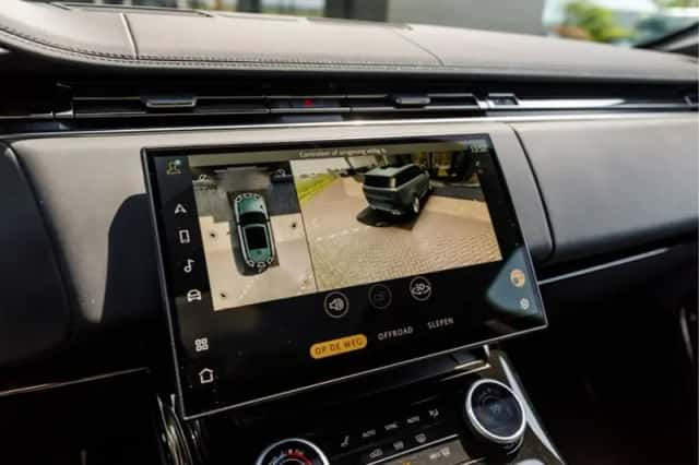 Land Rover Range Rover Sport (2023) thumbnail 14