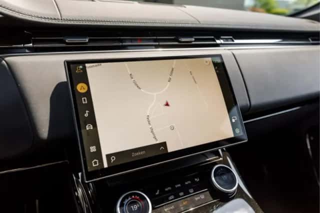 Land Rover Range Rover Sport (2023) thumbnail 15