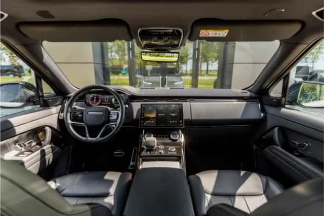 Land Rover Range Rover Sport (2023) thumbnail 17