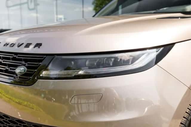 Land Rover Range Rover Sport (2023) thumbnail 21