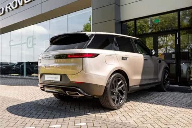 Land Rover Range Rover Sport (2023) thumbnail 28