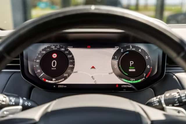 Land Rover Range Rover Sport (2023) thumbnail 10