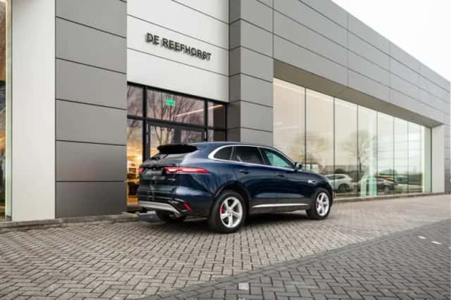 Jaguar F-Pace (2022) thumbnail 26