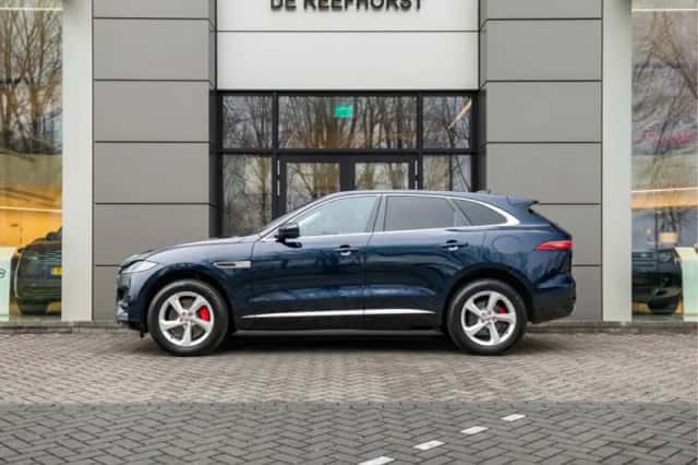 Jaguar F-Pace (2022) thumbnail 8