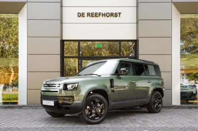 Land Rover Defender (2026) thumbnail 1