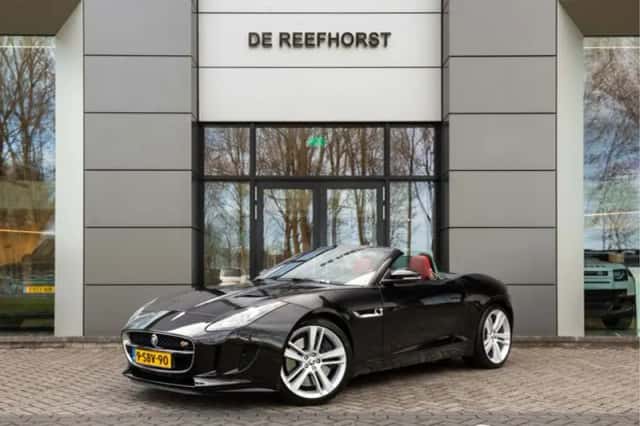 Jaguar F-Type (2013) thumbnail 1