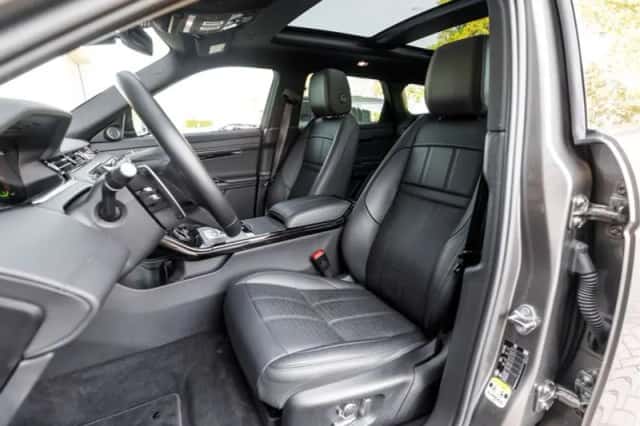 Land Rover Range Rover Evoque (2023) thumbnail 4
