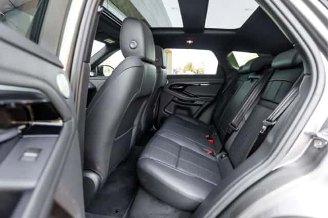 Land Rover Range Rover Evoque (2023) thumbnail 5