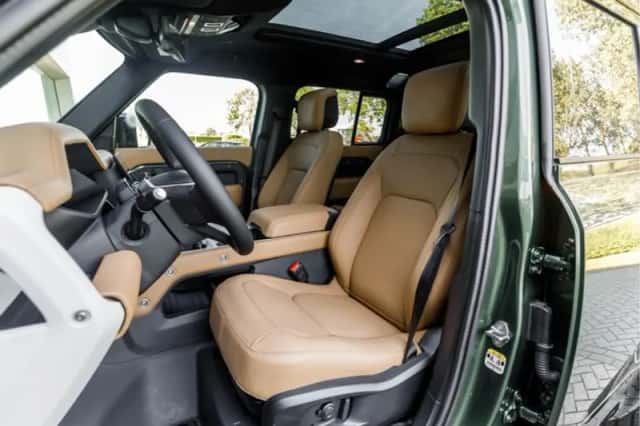 Land Rover Defender (2026) thumbnail 4