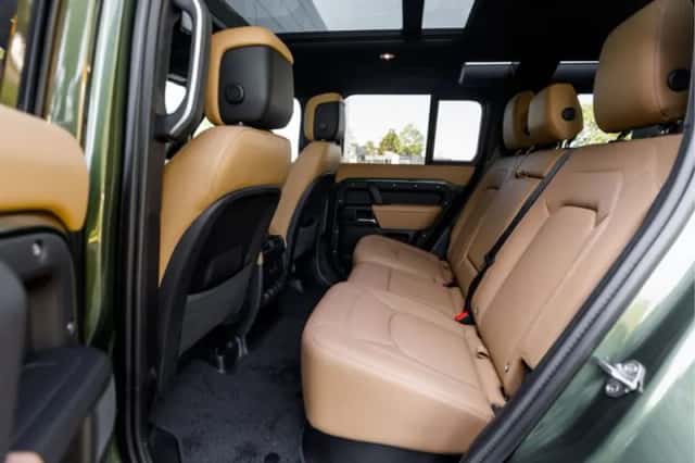 Land Rover Defender (2026) thumbnail 5