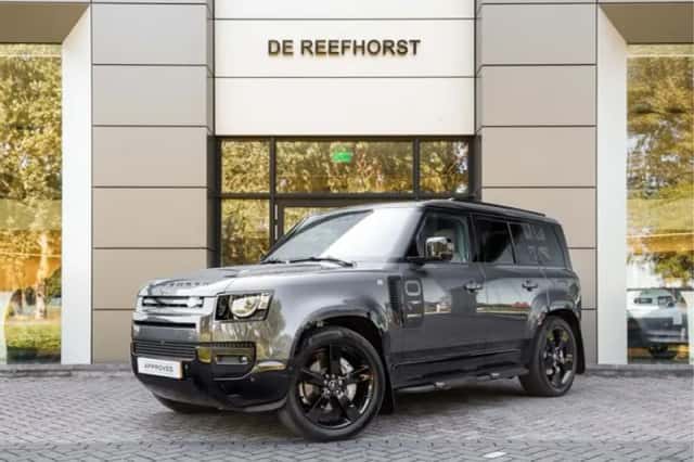 Land Rover Defender (2025) thumbnail 1