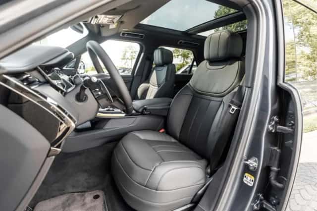 Land Rover Range Rover Sport (2026) thumbnail 4