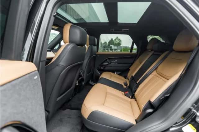 Land Rover Range Rover Sport (2026) thumbnail 5
