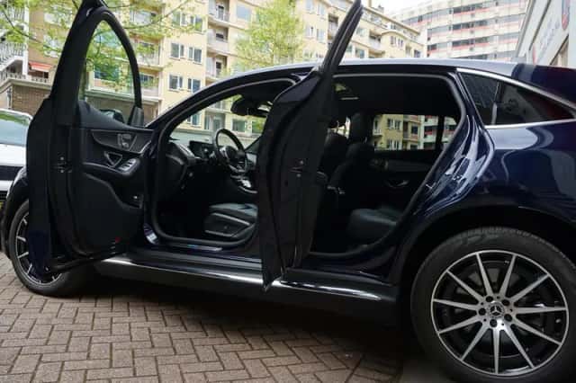 Mercedes-Benz EQC (2021) thumbnail 5