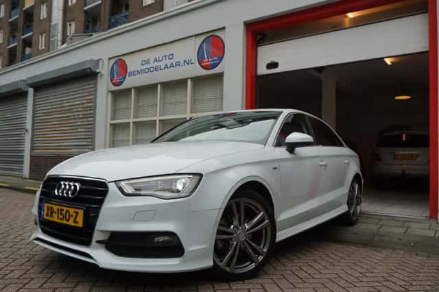 Audi A3 (2014) thumbnail 1