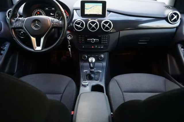 Mercedes-Benz B-Klasse (2013) thumbnail 1