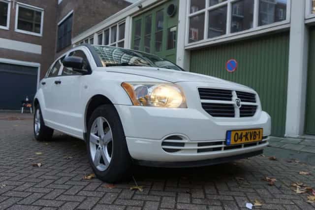 Dodge Caliber (2010) thumbnail 4