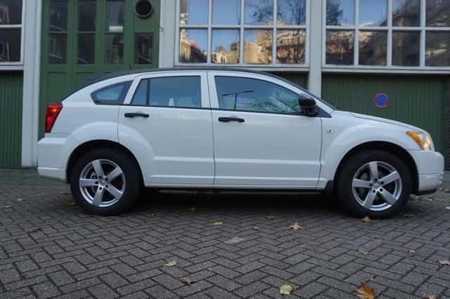Dodge Caliber (2010) thumbnail 6