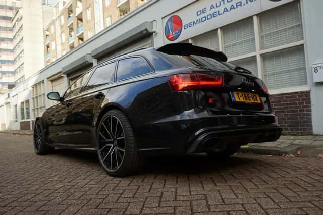 Audi RS6 (2016) thumbnail 5