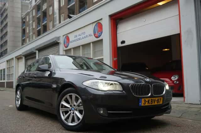 BMW 5-Serie (2013) thumbnail 1