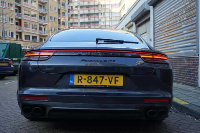 Porsche Panamera (2020) thumbnail 5
