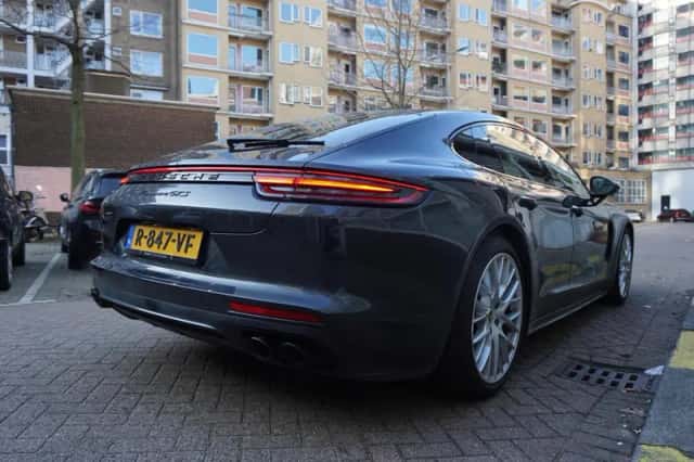 Porsche Panamera (2020) thumbnail 6