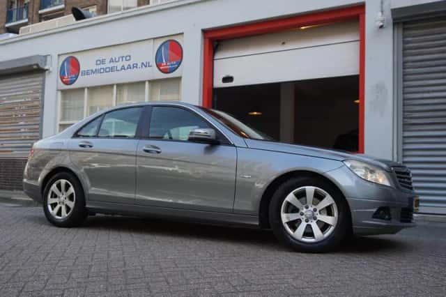 Mercedes-Benz C-Klasse (2008) thumbnail 2