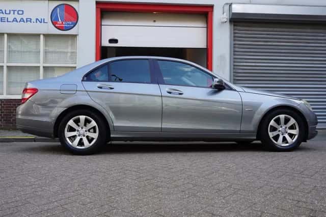 Mercedes-Benz C-Klasse (2008) thumbnail 3