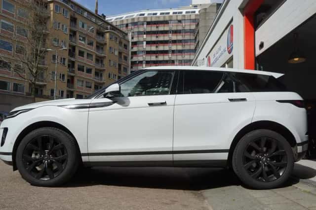 Land Rover Range Rover Evoque (2019) thumbnail 3