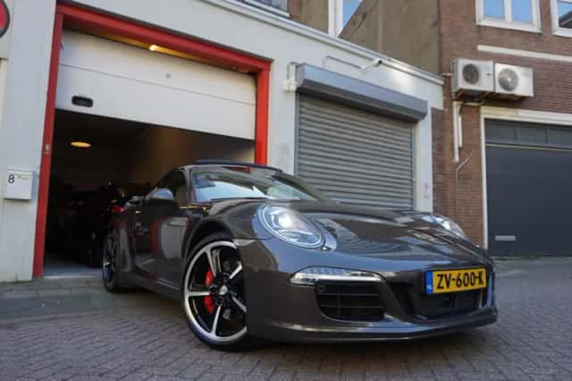 Porsche 911 (2013) thumbnail 1