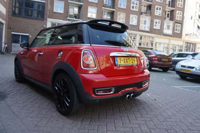 MINI Cooper S (2011) thumbnail 6