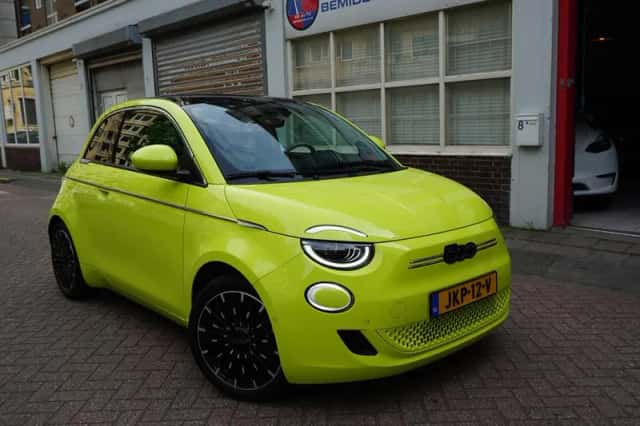 Fiat 500 (2025) thumbnail 2