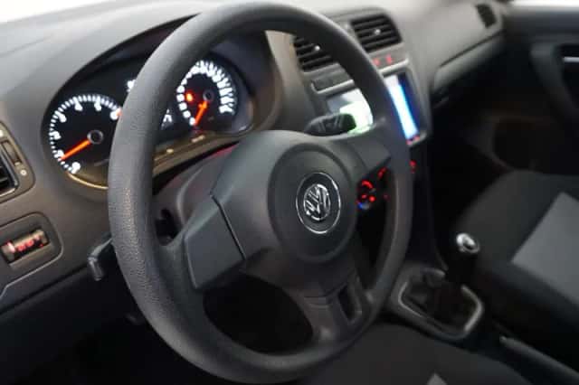 Volkswagen Polo (2011) thumbnail 5