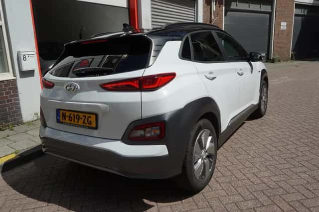 Hyundai Kona (2019) thumbnail 5