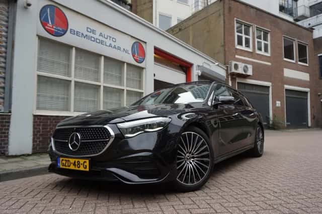 Mercedes-Benz E-Klasse (2024) thumbnail 1