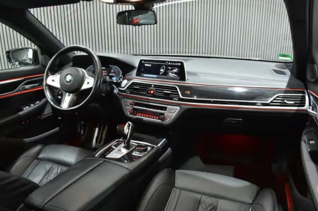 BMW 7-Serie (2020) thumbnail 4