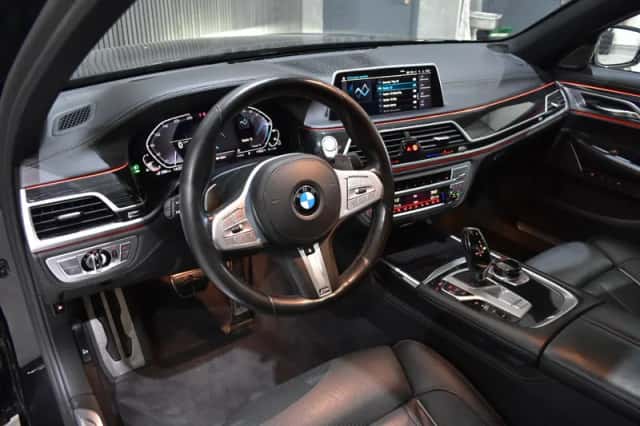 BMW 7-Serie (2020) thumbnail 5
