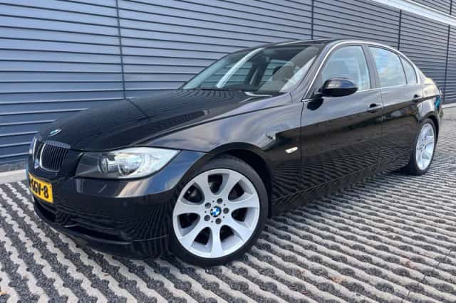 BMW 3-Serie (2008) thumbnail 1