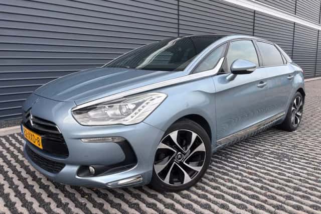Citroën DS5 (2012) thumbnail 1