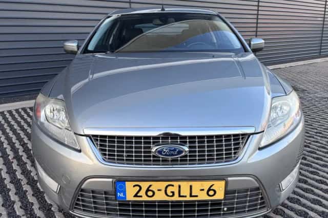 Ford Mondeo (2008) thumbnail 2