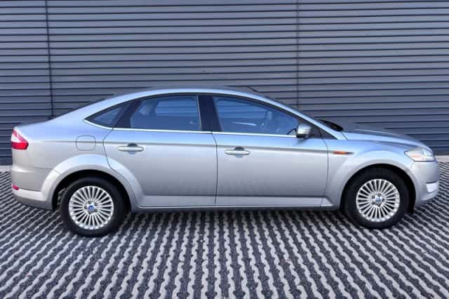 Ford Mondeo (2008) thumbnail 4