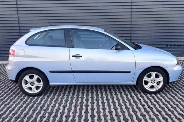 SEAT Ibiza (2004) thumbnail 4