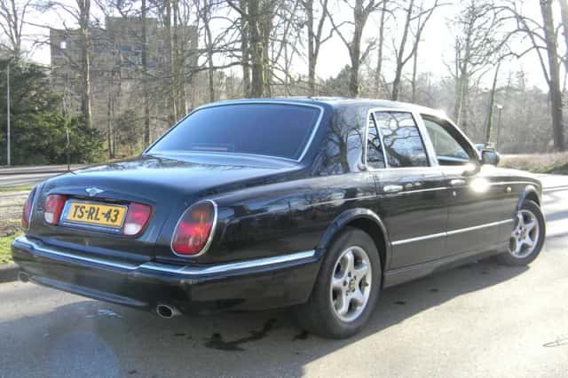Bentley Arnage (1998) thumbnail 4