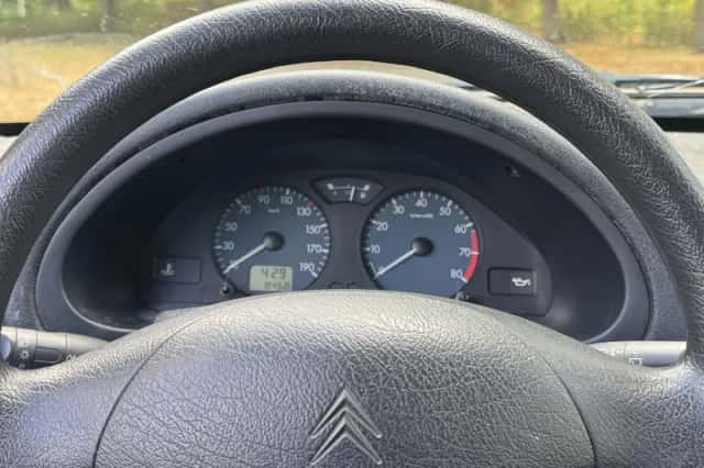 Citroën Saxo (2001) thumbnail 5