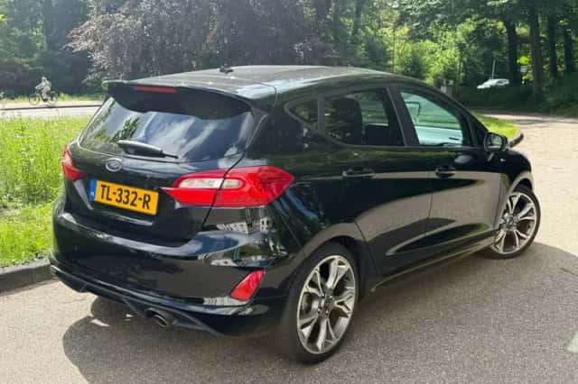Ford Fiesta (2018) thumbnail 3