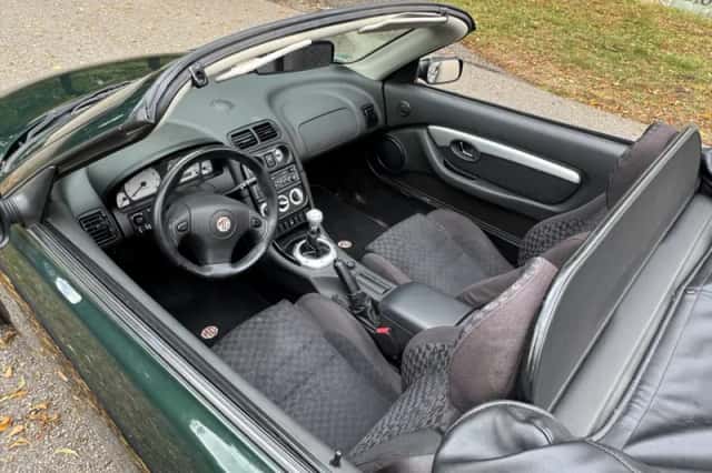 MG MG F (2000) thumbnail 2