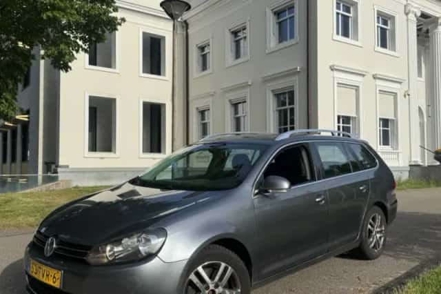 Volkswagen Golf (2012) thumbnail 1
